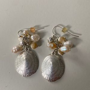 Tommy Bahama earrings